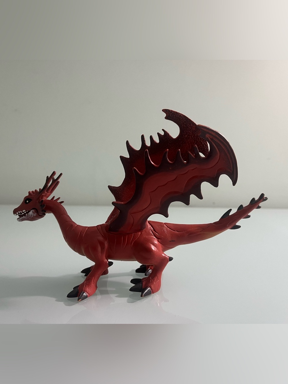 Chomping Mouth Action Dragon 10-inch Action Figure